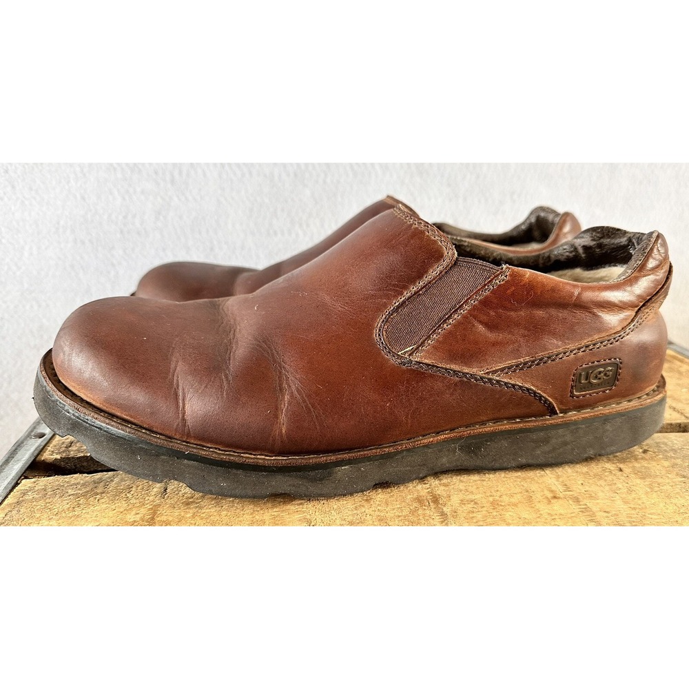 UGG Leather Shearling Lined Shoes Winter Comfort Slip On Men’s 11 EU 44.5 Brown